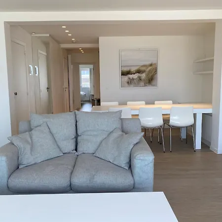 In With Ocean Views, Cleaning Included Nieuwpoort