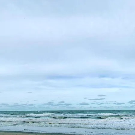 In With Ocean Views, Cleaning Included Lägenhet Nieuwpoort